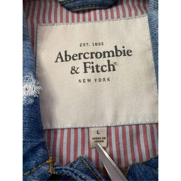 Abercrombie & Fitch New York Jean Jacket Denim Distressed Women’s Size Large - Picture 3 of 6